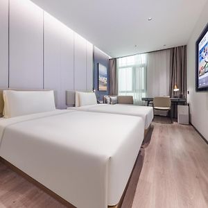 Superior Twin Room Inner Window